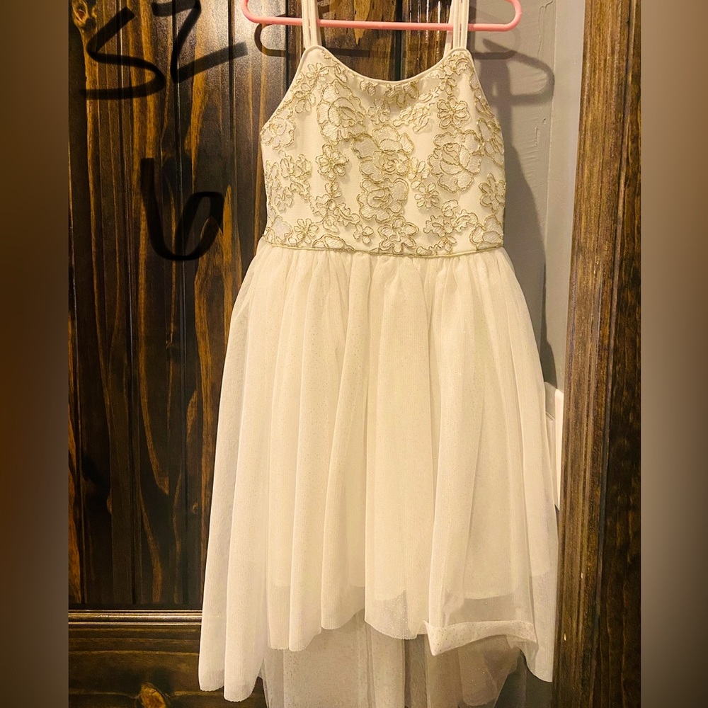 Pretty white and gold dress